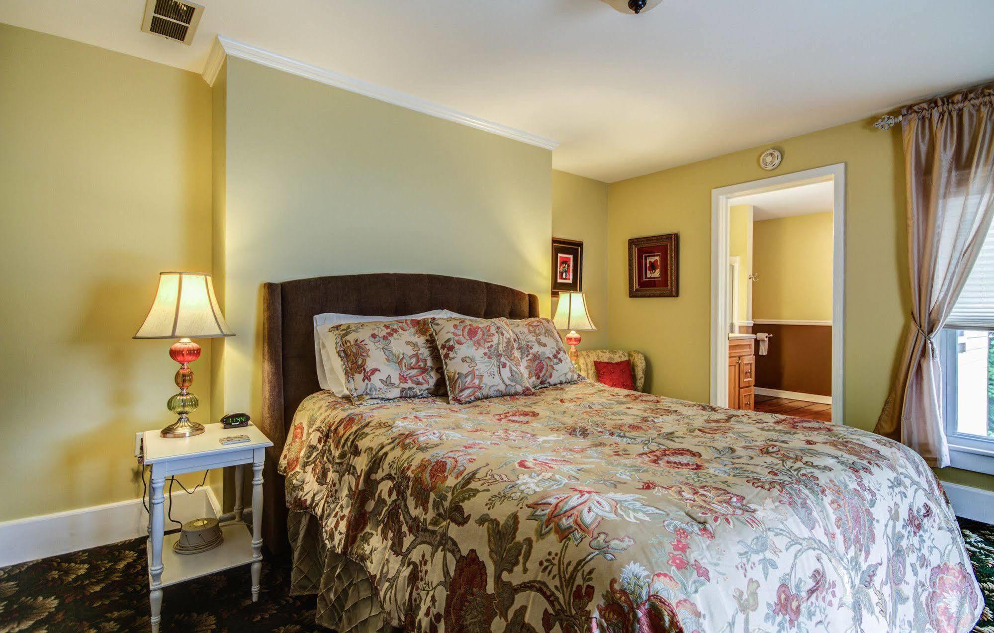 Twin Oaks Inn 索格塔克 外观 照片